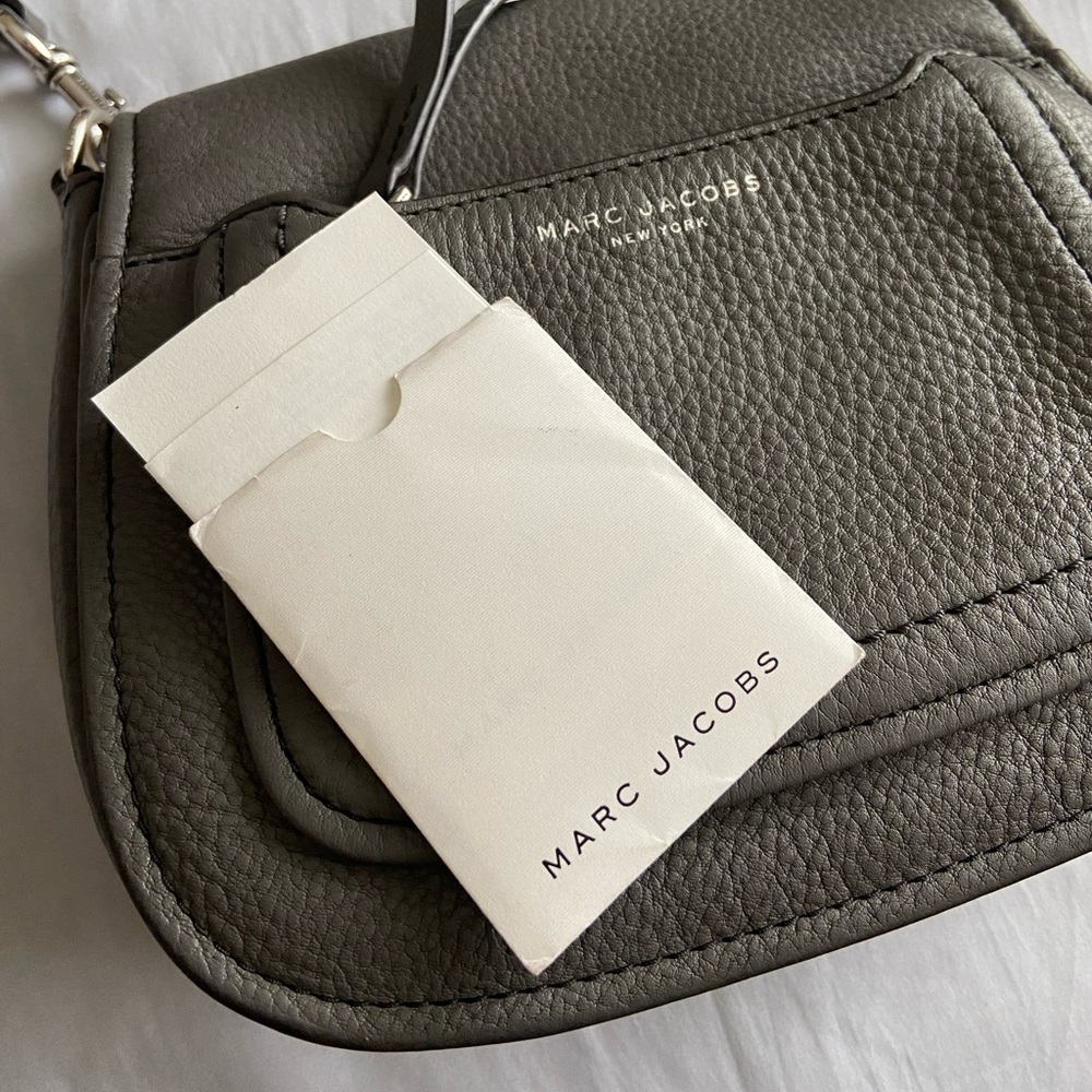 Marc Jacobs empire city messenger purse